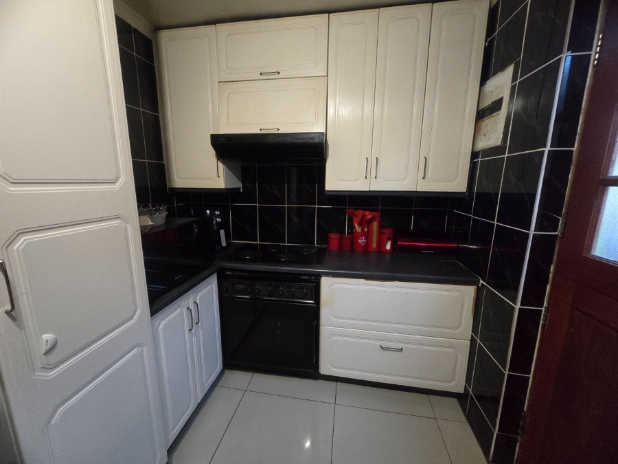 2 Bedroom Property for Sale in Belhar Western Cape